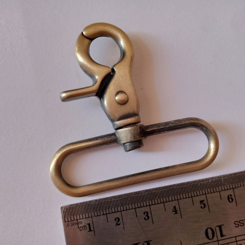 Pengait tali tas cantolan besi bakar aneka ukuran