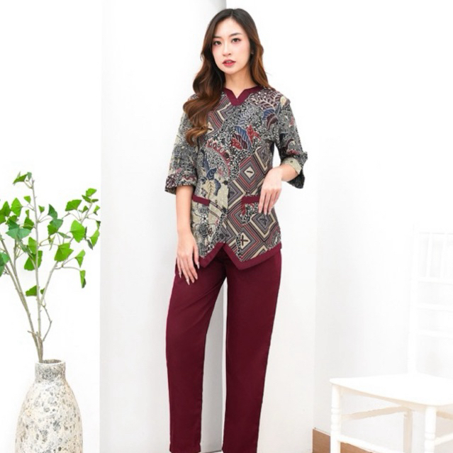 VIOLA Burgundy Red Nanny Uniform/ seragam suster/ baju suster/ seragam batik hotel spa