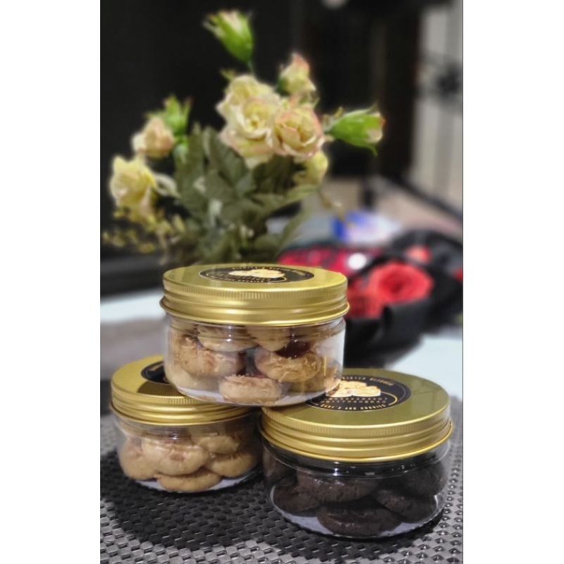 

Mix 3 varian kue kering