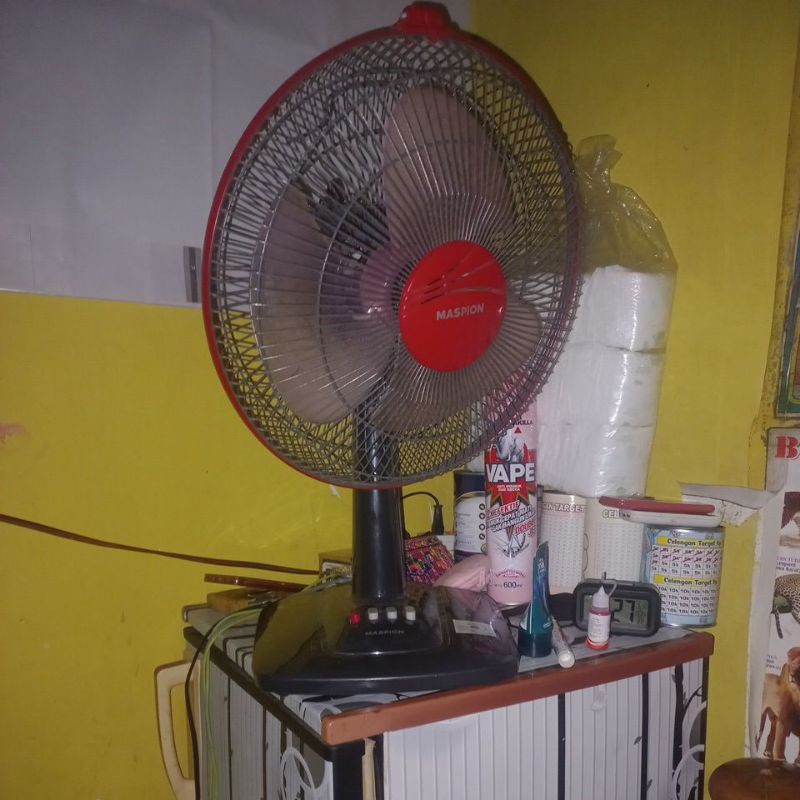 kipas angin (bekas)