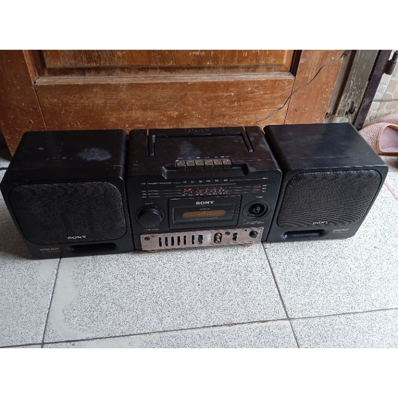 Compo Sony Mega bass, suara mantab