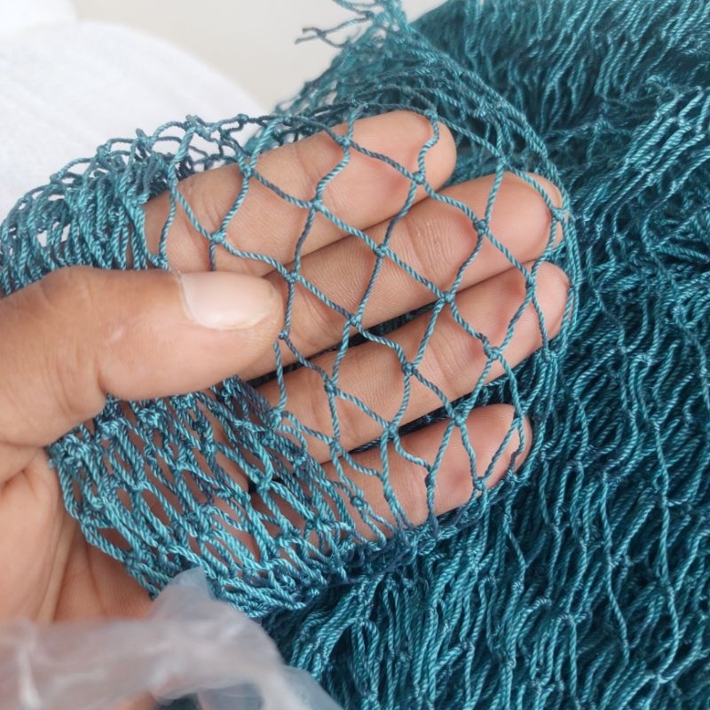 permeter jaring nilon 1 in D12 biru (1mtr x 100mata)