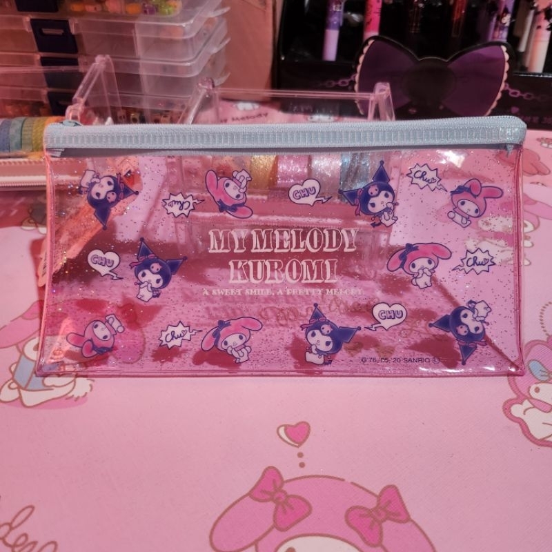 

Tempat Pensil Pouch Zipper Kuromi Melodi Original Moshi Moshi Bangkok Transparant