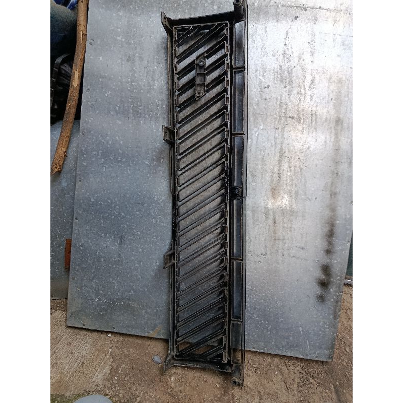 Grill Daihatsu charade Lampu kotak