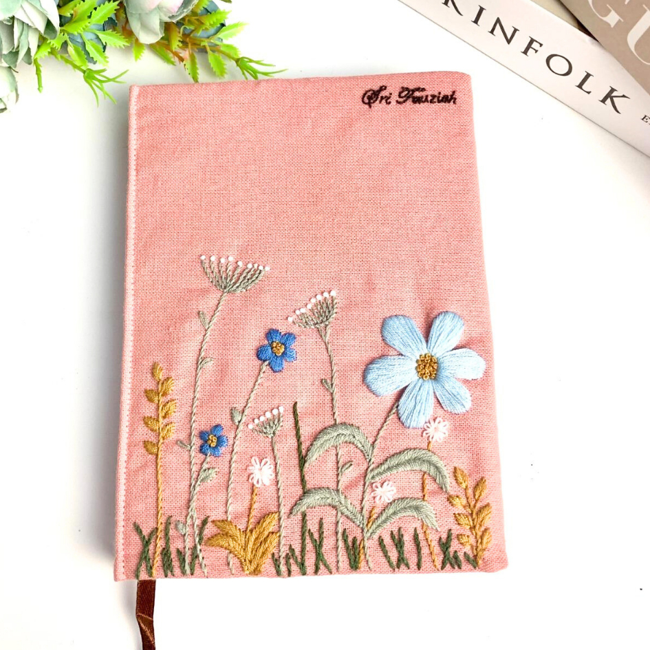 

FLOWER DAISY BOOK EMBROIDERY