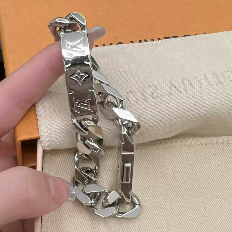 Gelang Rantai Pria LV Gelang Sisik Naga Pria Gelang LV Monogram Gelang Pria Silver Perak Gelang Emas
