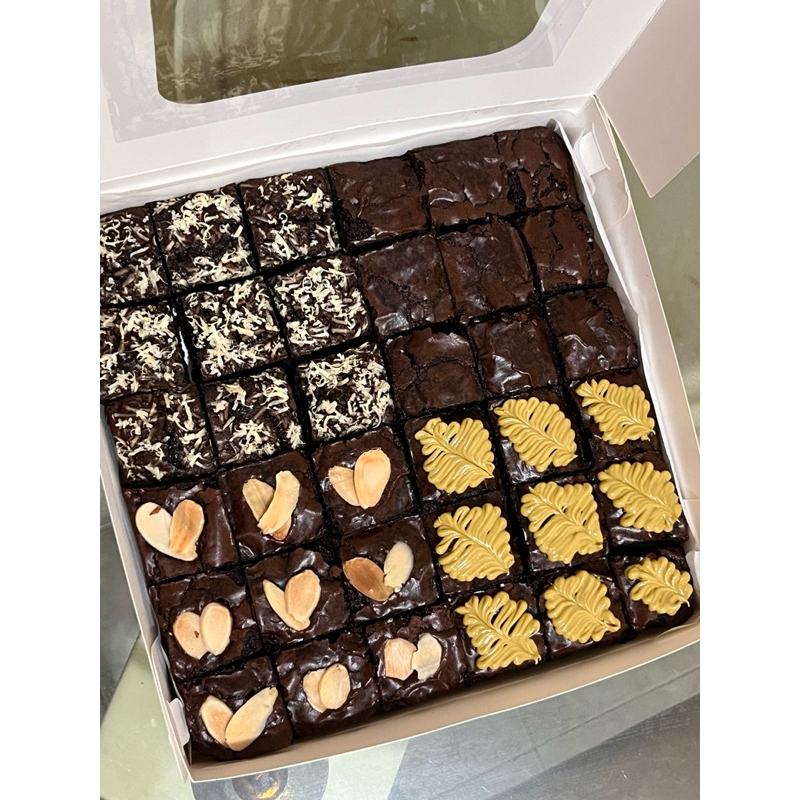 

Brownies Full Size 20x20