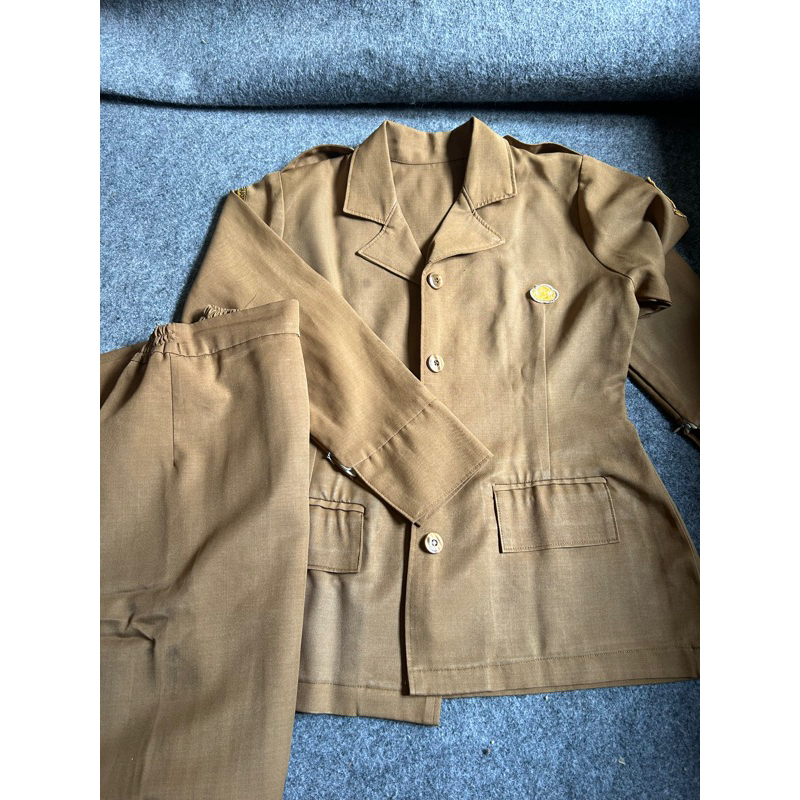 preloved seragam PNS bahan kain wool