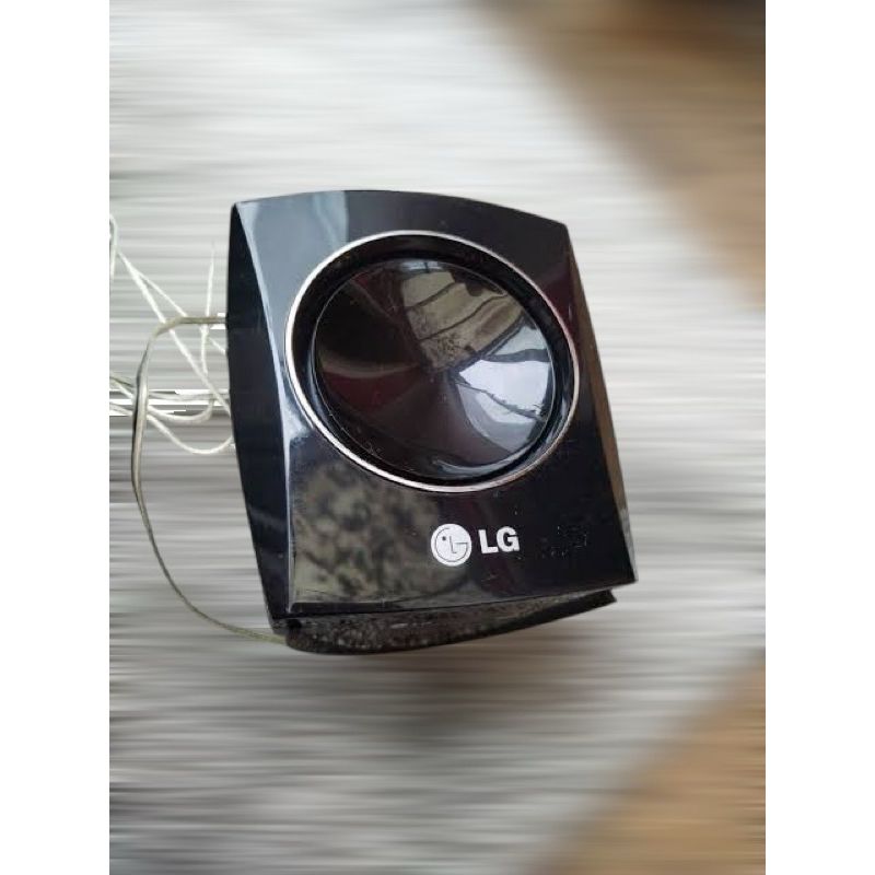 Speaker Satelit LG