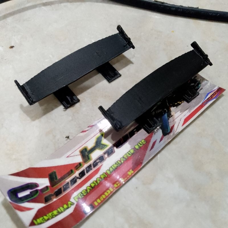 spoiler miniatur bus transjakarta murah