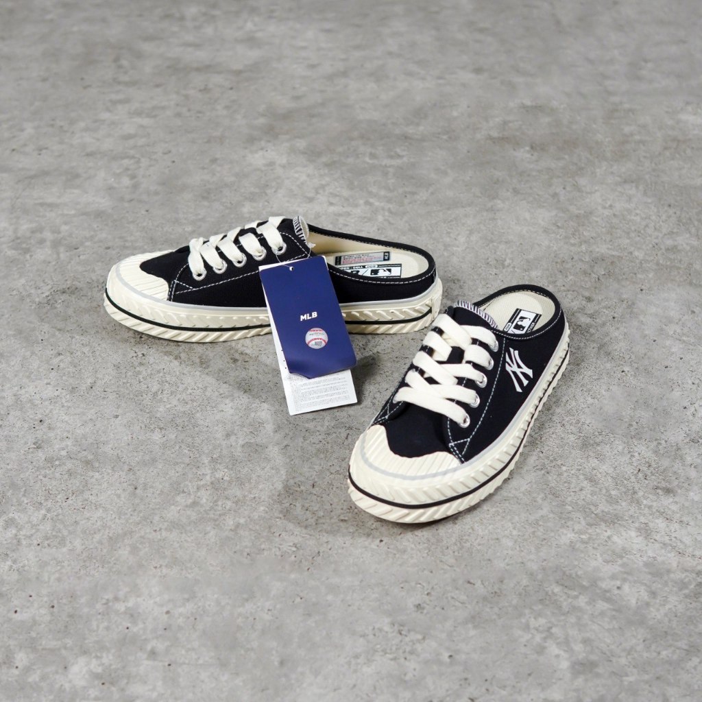 Sepatu MLB NY WHITE BLACK MULES SNEAKER 100% ORIGINAL
