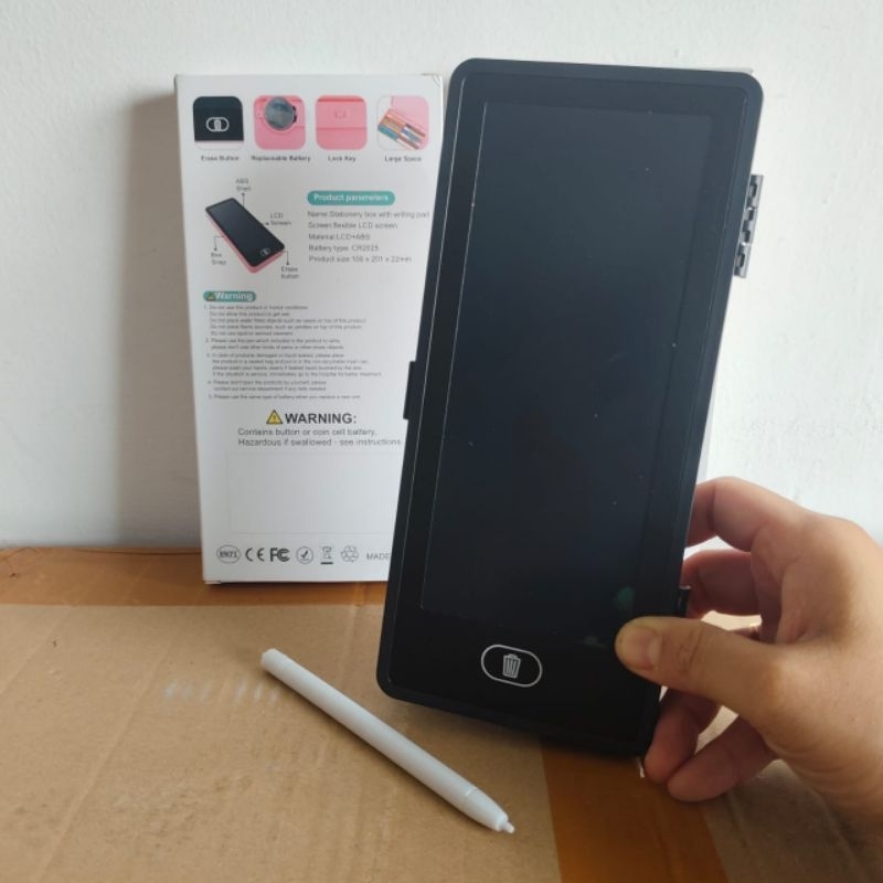 

Kotak pensil LCD