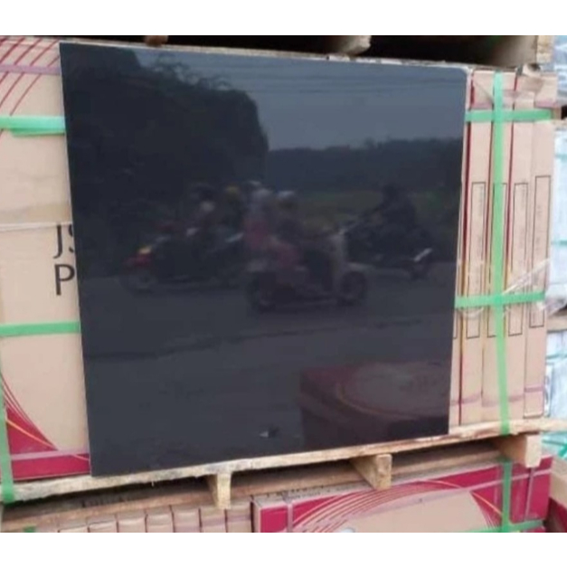 Granit hitam polos garuda pure white 60x60 exp