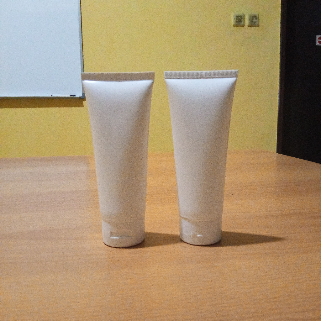 Botol Tube 100ml Putih / Botol Shampo 100ml Putih / Botol Fliptop 100ml Putih