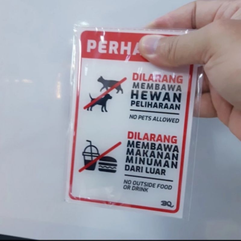 

Label Tulisan Dilarang bawa hewan dan Makanan minuman dari luar