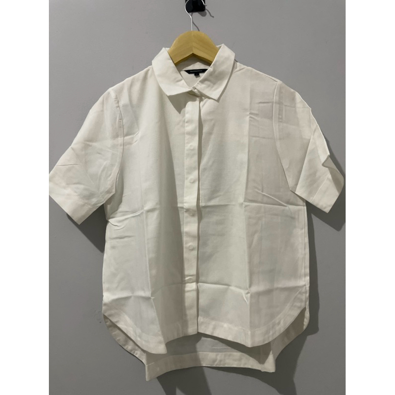 The Executive Kemeja Putih