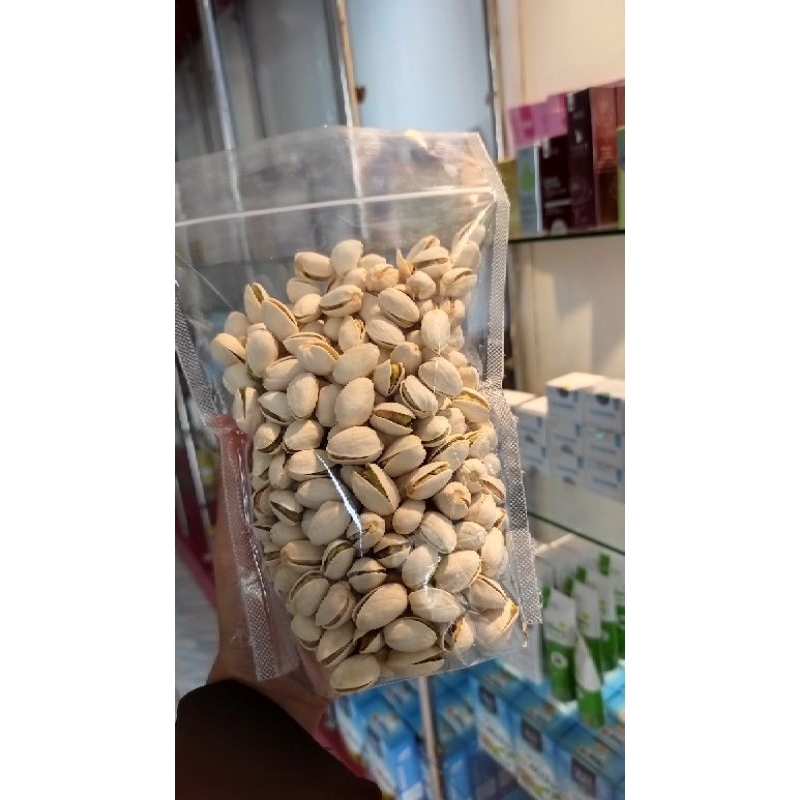 

Kacang Pistachio