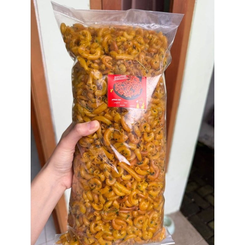 

makaroni original bawang daun jeruk kemasan 1kg