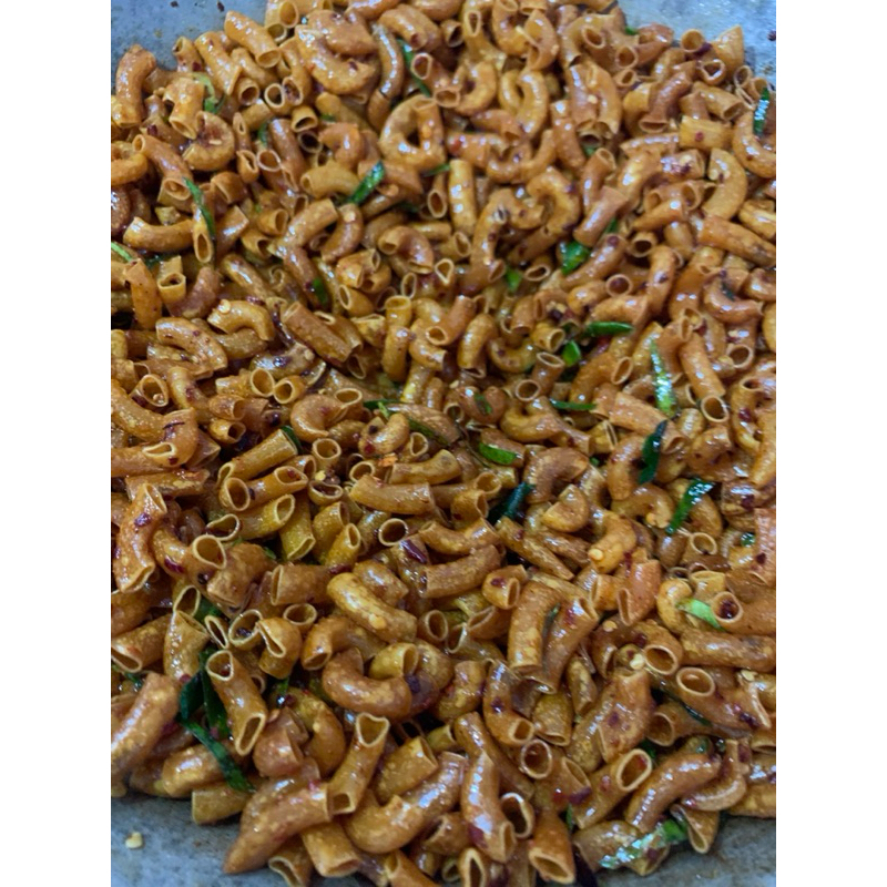 

MAKARONI CIKRUH 500gram PEDAS GURIH DAUN JERUK ASGAR ( GARUT )