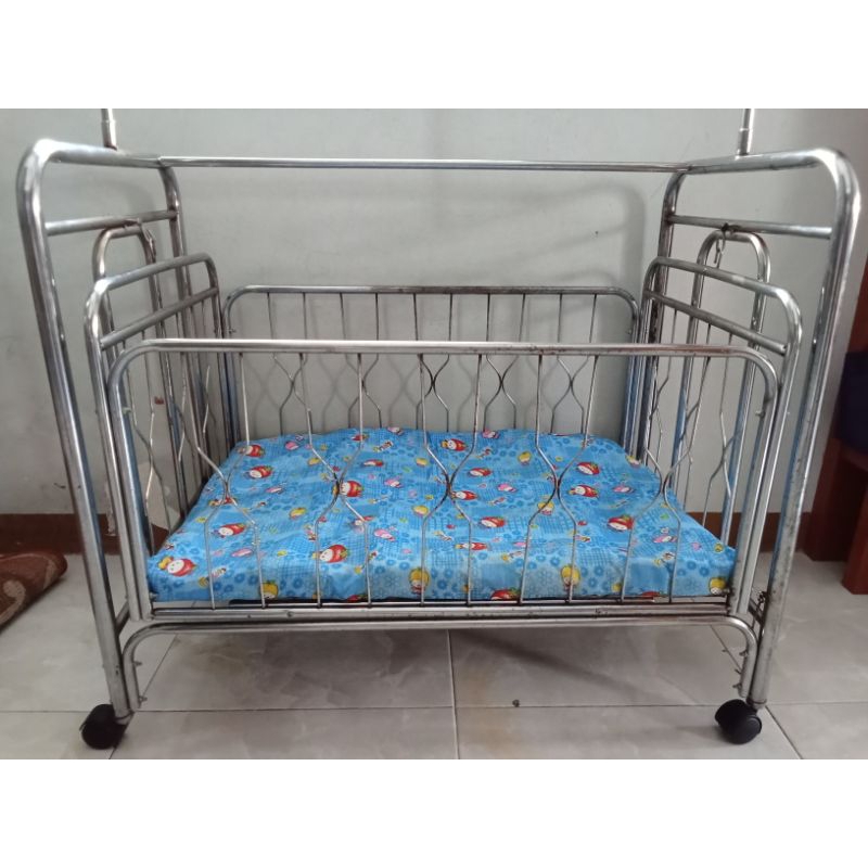 Box Bayi Ranjang Bayi Besi Tempat tidur Bayi preloved bekas