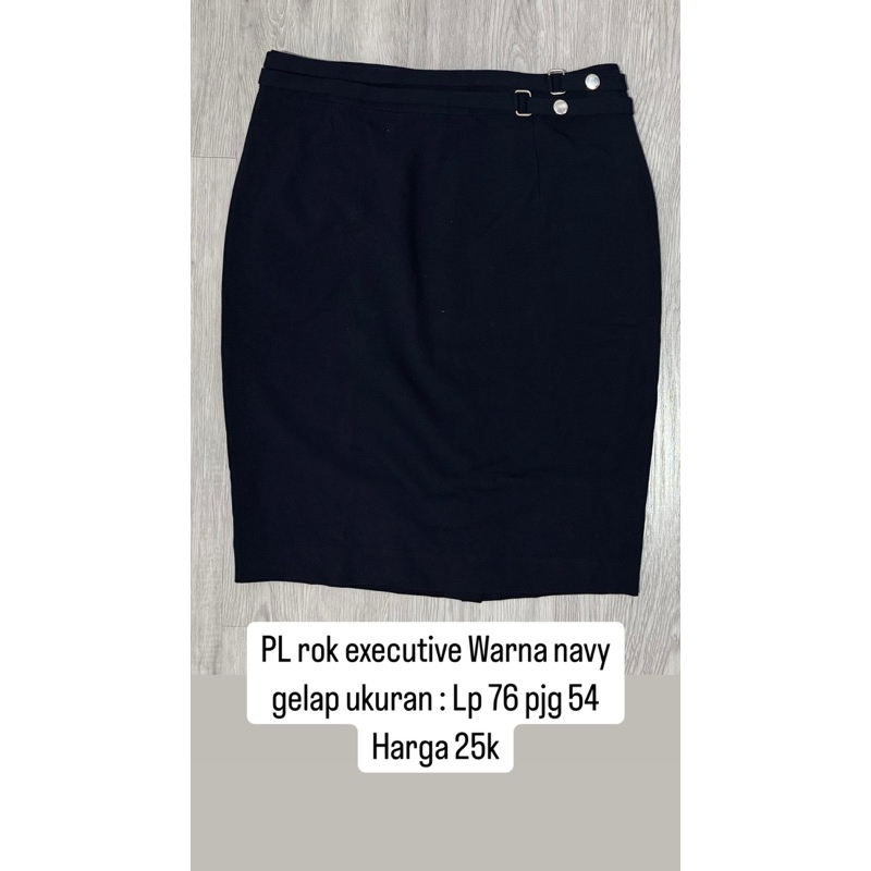 Preloved Rok Wanita Formal Kantoran Merk Executive