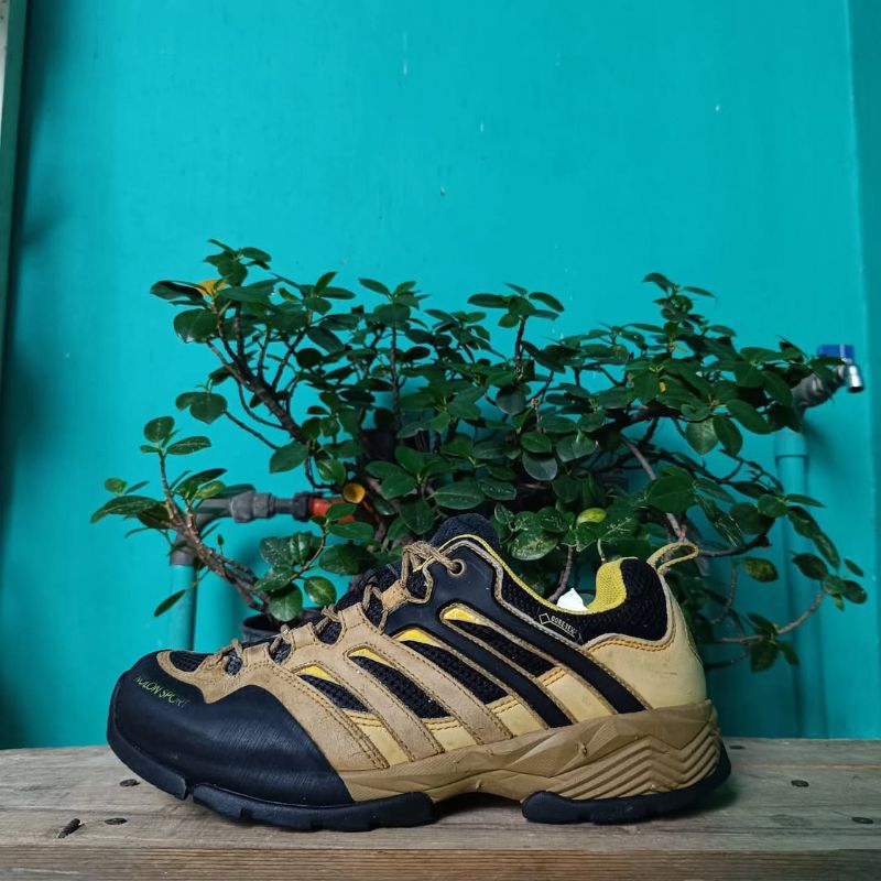 sepatu gunung hiking treking outdoor kolon sport size 40⅔ fit 41