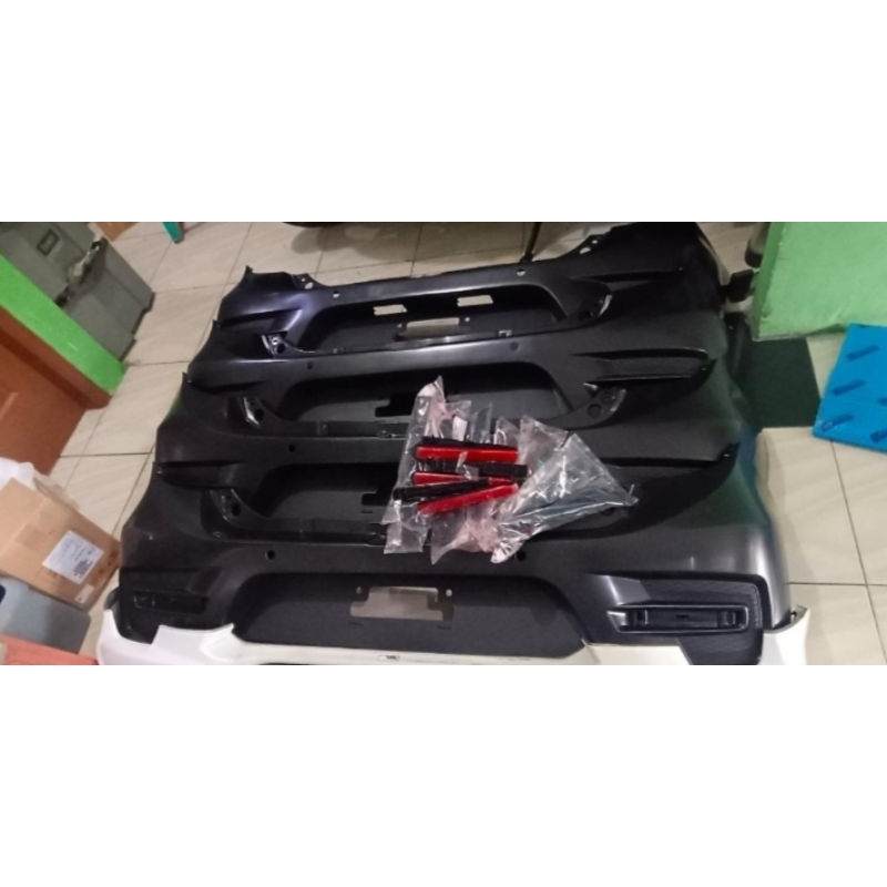 Bemper belakang Agya/Ayla 1.2 New sudah termasuk request warna/cat