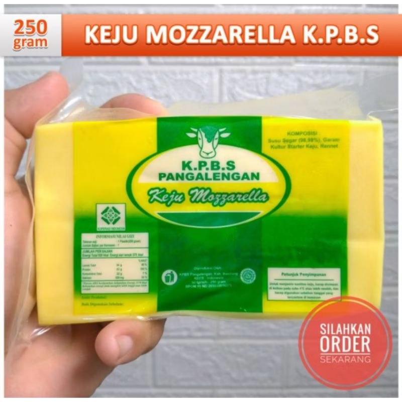 

KEJU MOZZARELLA KPBS PENGALENGAN 250gr/keju mozzarella