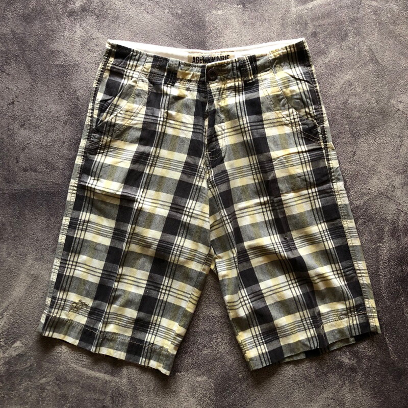 Short Pants ABERCROMBIE & FITCH Second Size 29,celana pendek kotak kotak second celana pendek second