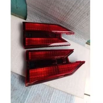 LAMPU REFLEKTOR BAGASI NEW AVANZA 2019-2022