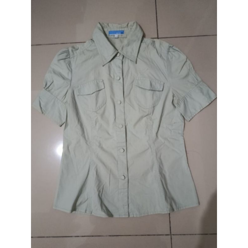Atasan blus kemeja lengan pendek wanita warna hijau sage