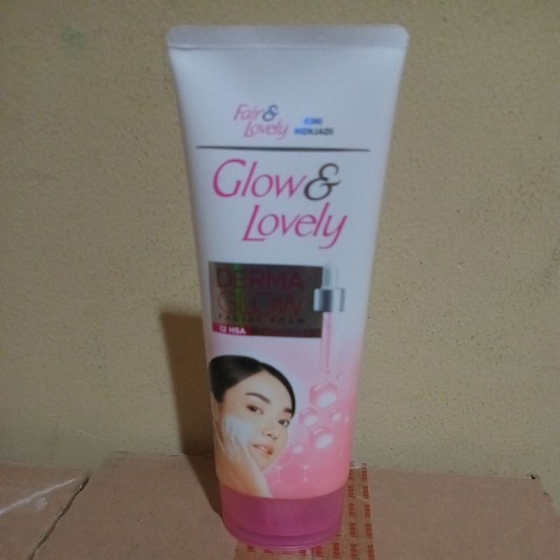 Fair Lovely- Glow & Lovely Facial Wash 100g