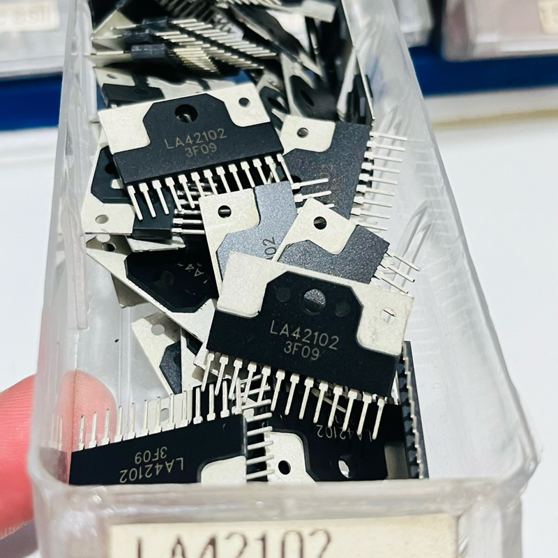 Transistor ic LA42102 / LA 42102 3F09 ASLI / ORIGINAL