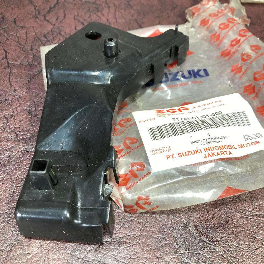 Breket Holder Bumper Depan Samping Suzuki Apv Arena Mega Carry 71732 61J01 000