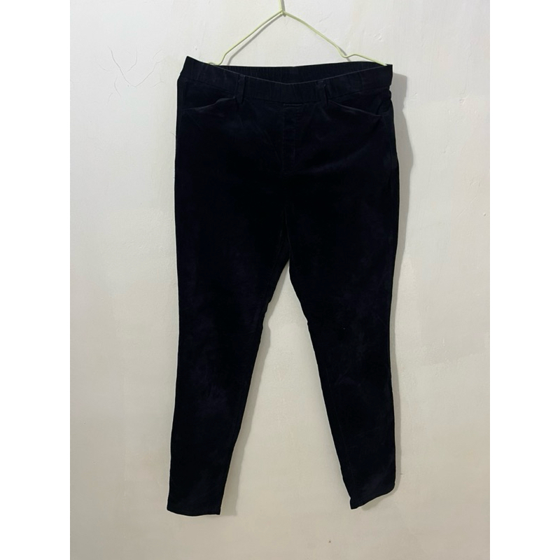 Uniqlo Celana Bahan Pria