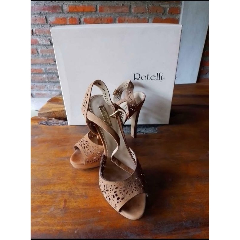 High Heels Rotelli