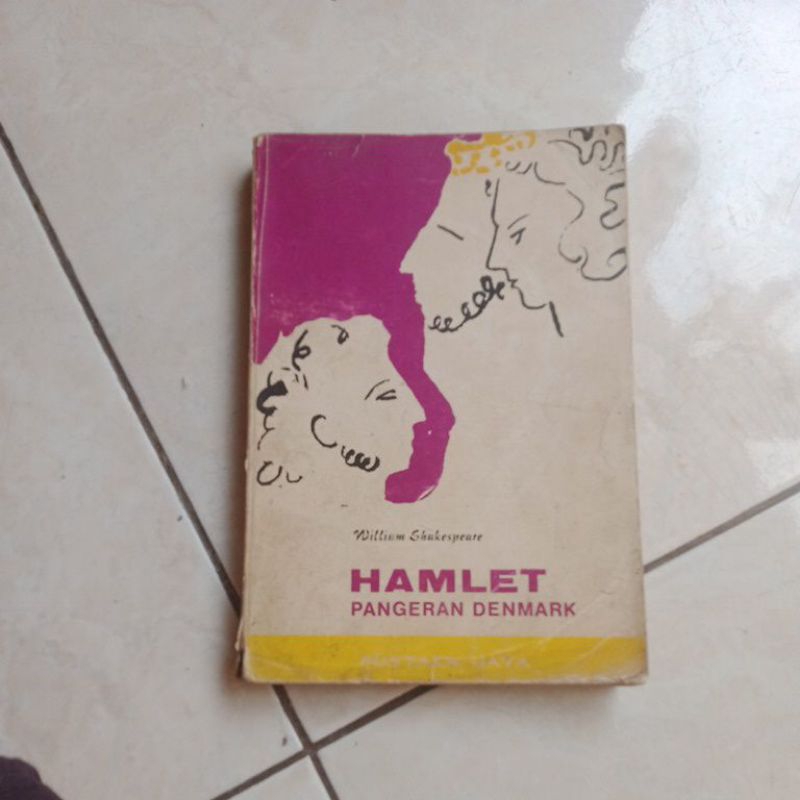 buku Hamlet pangeran Denmark - William Shakespeare