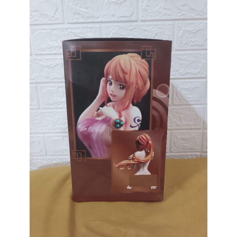 Nami after bath pink Bath towel One Piece Anime Action figure recast sealed in mika plastik