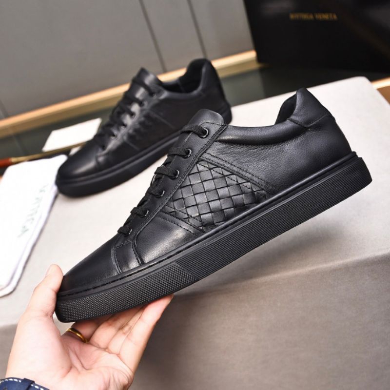 SEPATU SNEAKER PRIA IMPORT BRANDED