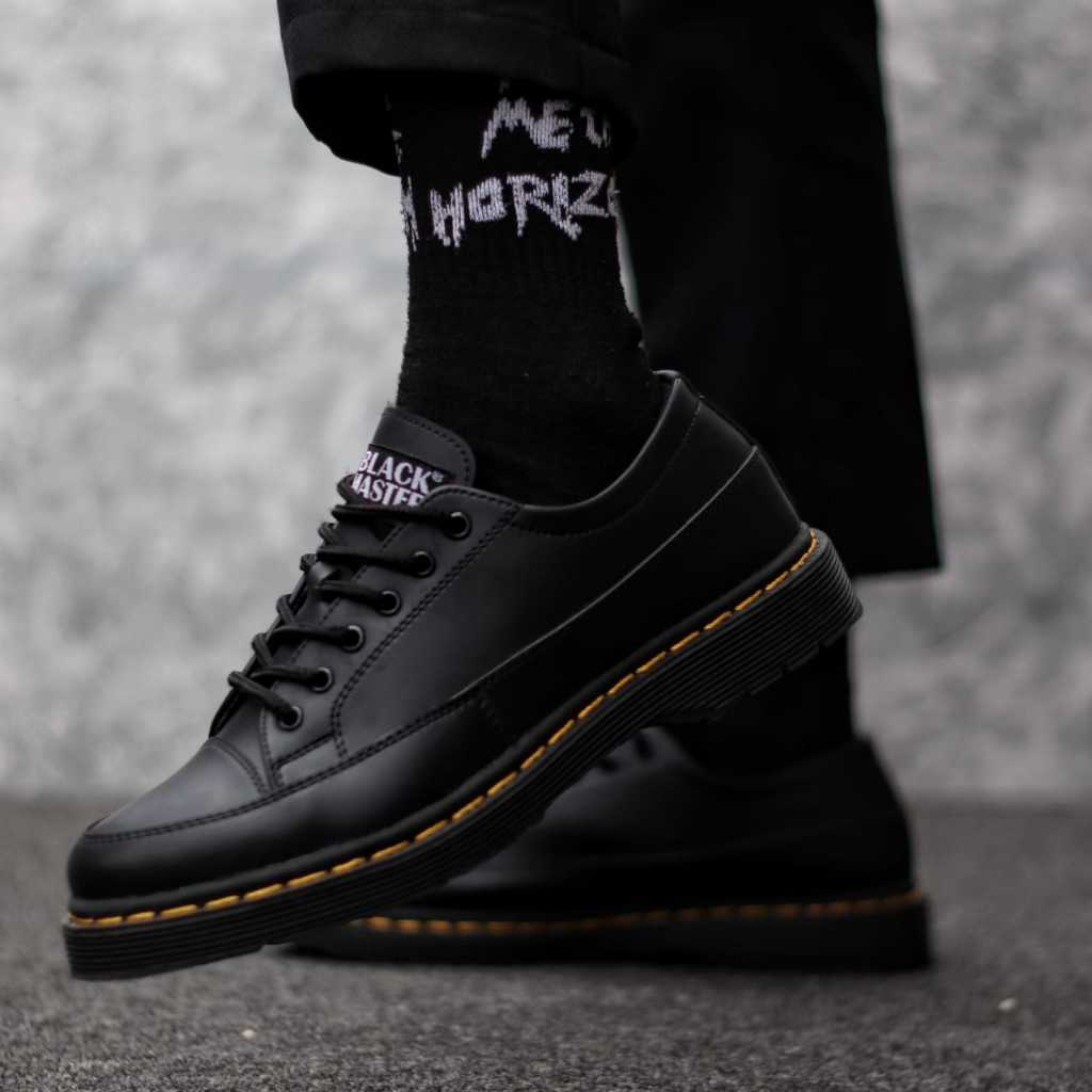 Sepatu Docmart Pria Formal Hitam Kulit Pu Pria