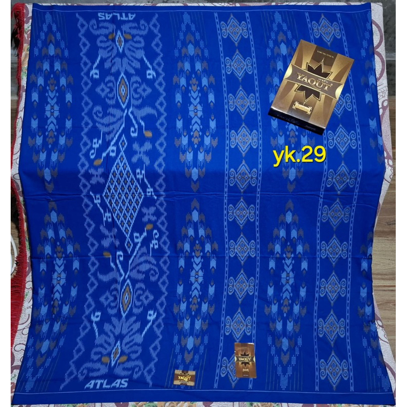 Sarung atlas yaqut