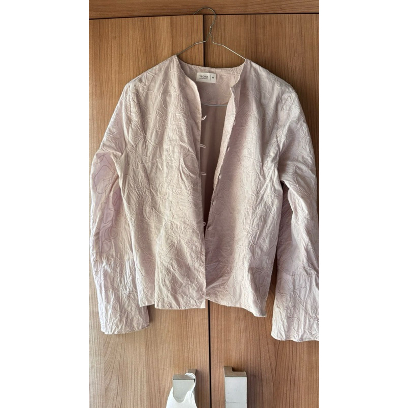 Yera top by YEONA preloved
