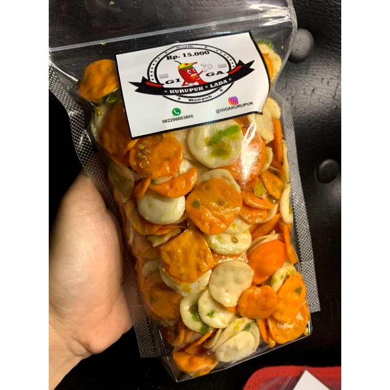 

Giga Kurupuk Lada / Seblak Bantet Kering/ Kerupuk Seblak Pedas Mantap Bumbu Cabe Asli (bukan cabe bubuk) Harga Rp. 15.000 , 200gr