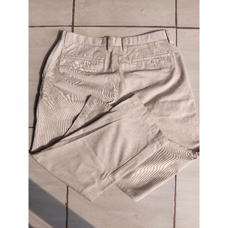 Uniqlo Chinos