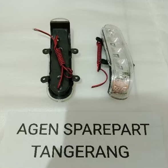 lampu sein spion Toyota Innova Fortuner 2005-2015