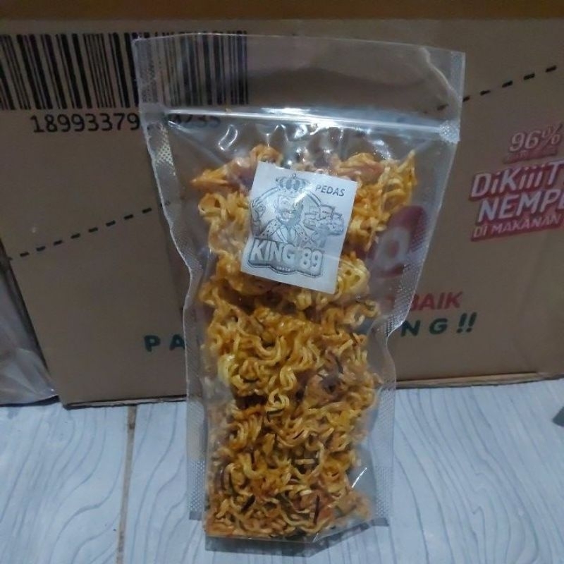 

mie pedas