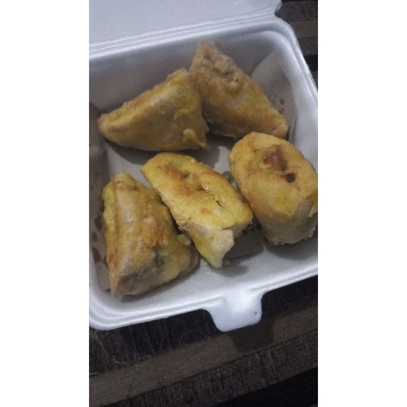 

tahu isi ayam, usus dan sayur
