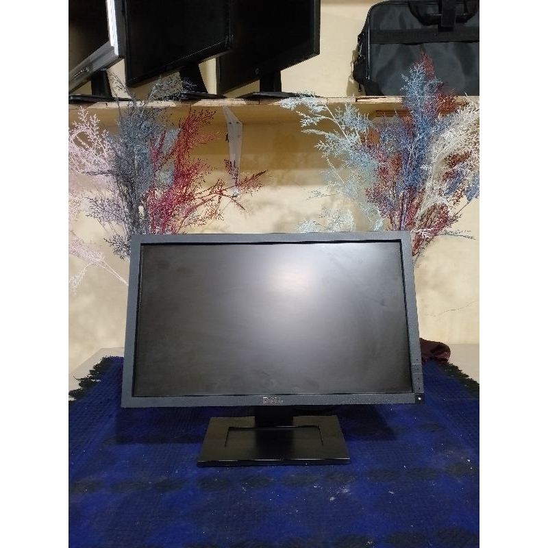 DIJUAL MONITOR 20 INCH LCD MULUS