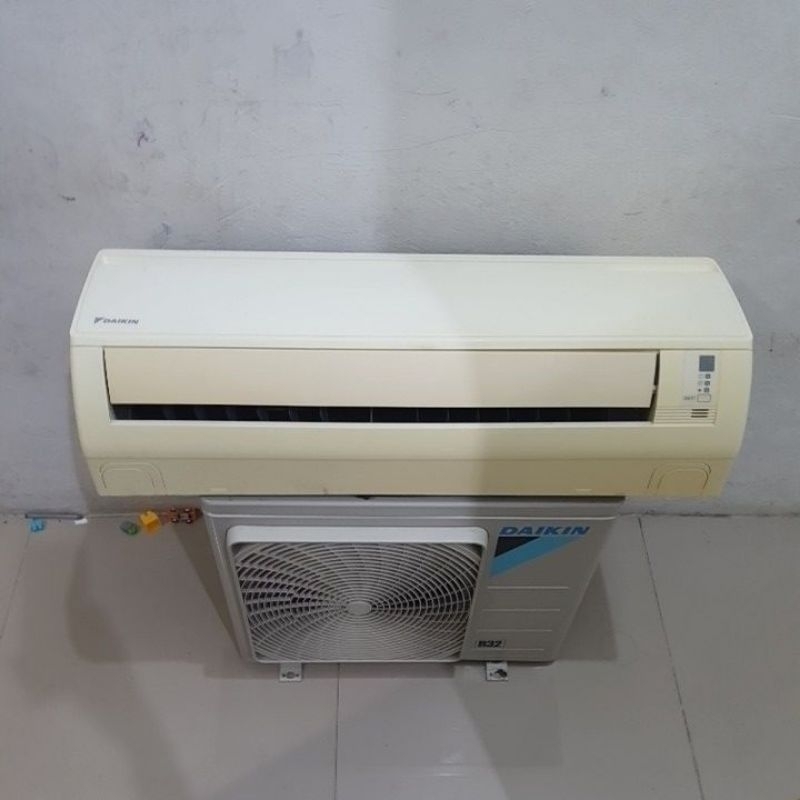 Second Ac Daikin malaysia 1pk ( mukus dan ori)