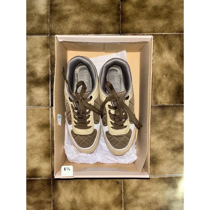 Sepatu Wanita Merk Comfort Plus